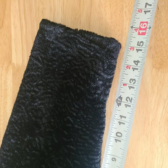 Vintage Black Coat with Fur Collar Granny Chic - Picture 6 of 12